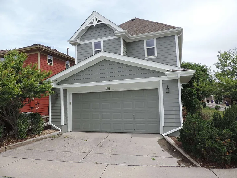 2246 Ulster St — Photo 21