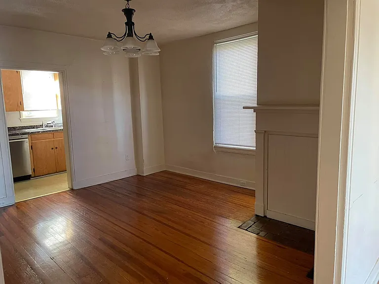 191 W Main St #B — Photo 8