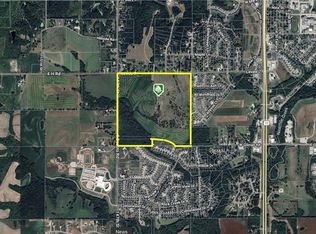 811 Four H Rd, Lansing, KS 66043