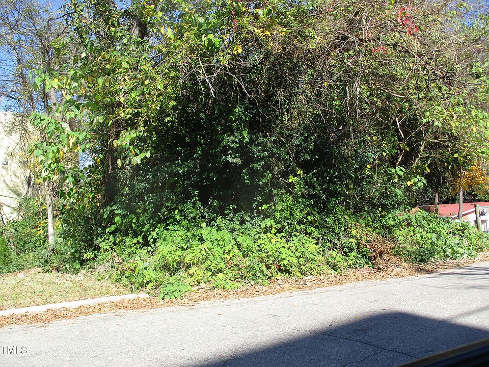 2nd image of 541 Bragg St #6