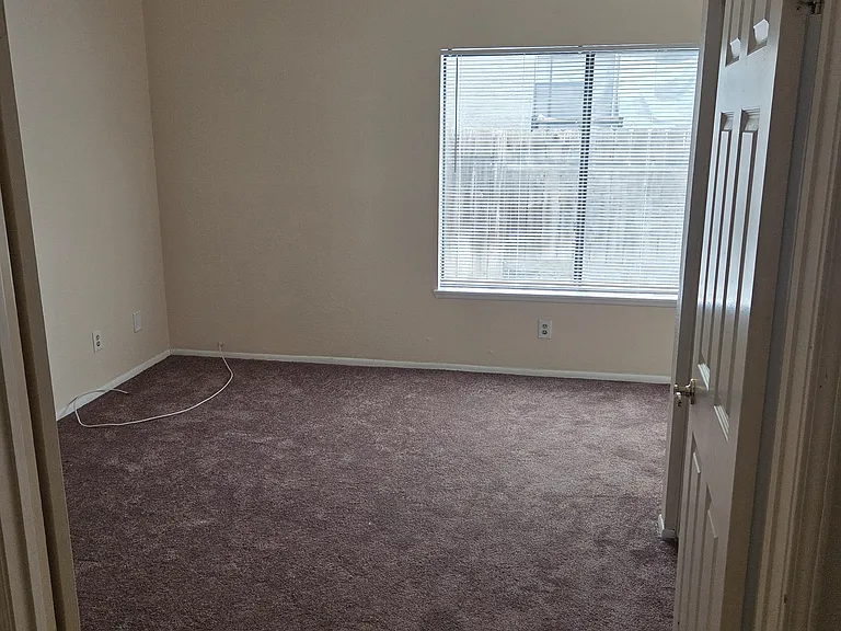 10480 Brookmead Dr — Photo 13