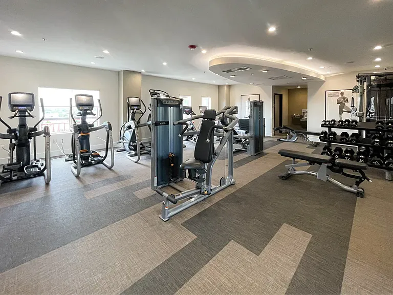 320 E Plaza Real #P402 — Photo 14