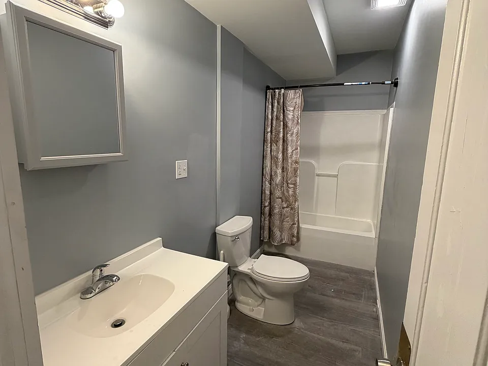 42 Merrifield St #3