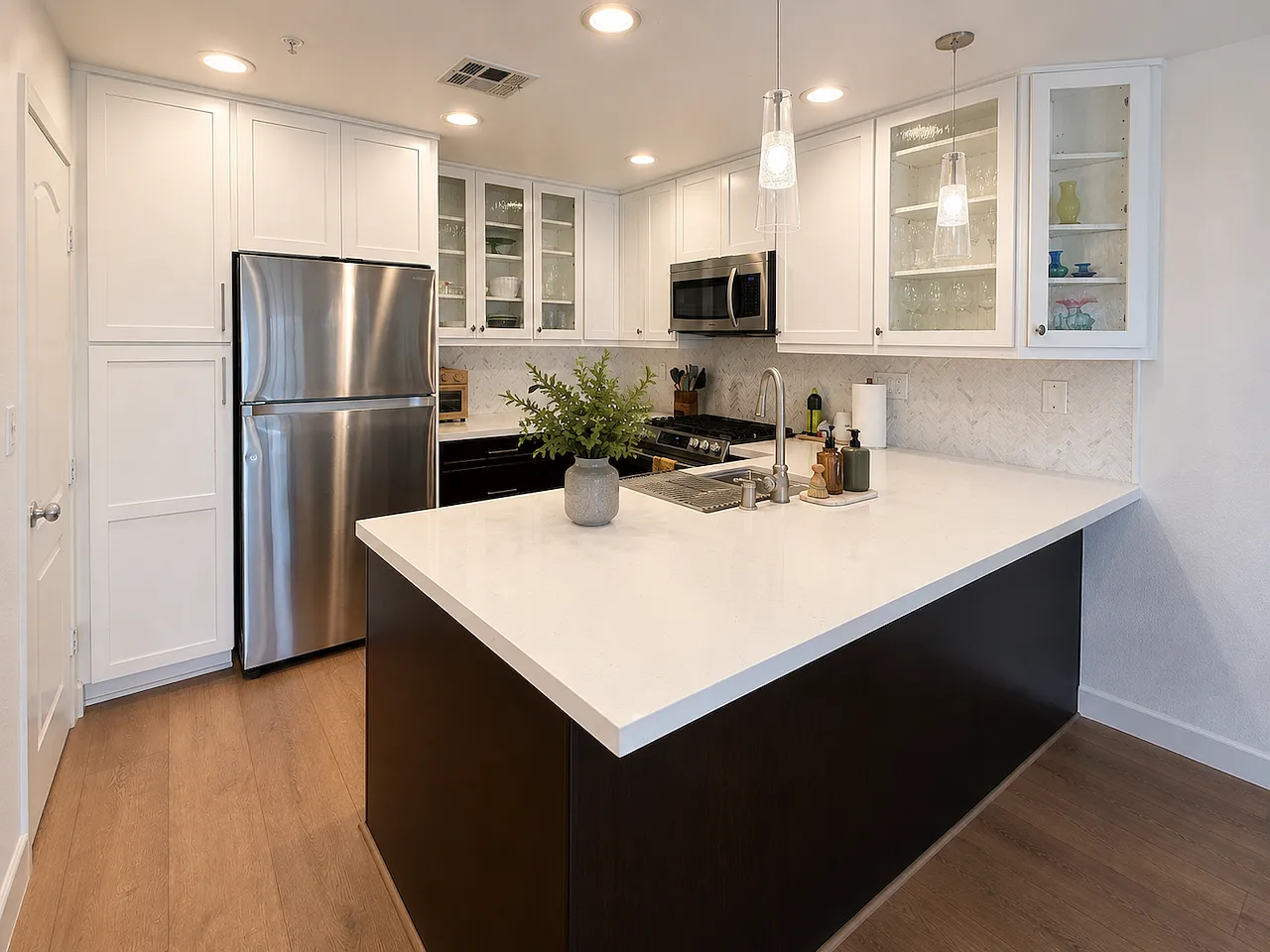 2 bed, 2.5 bath, 1050 sqft, $4,250 — Photo 3