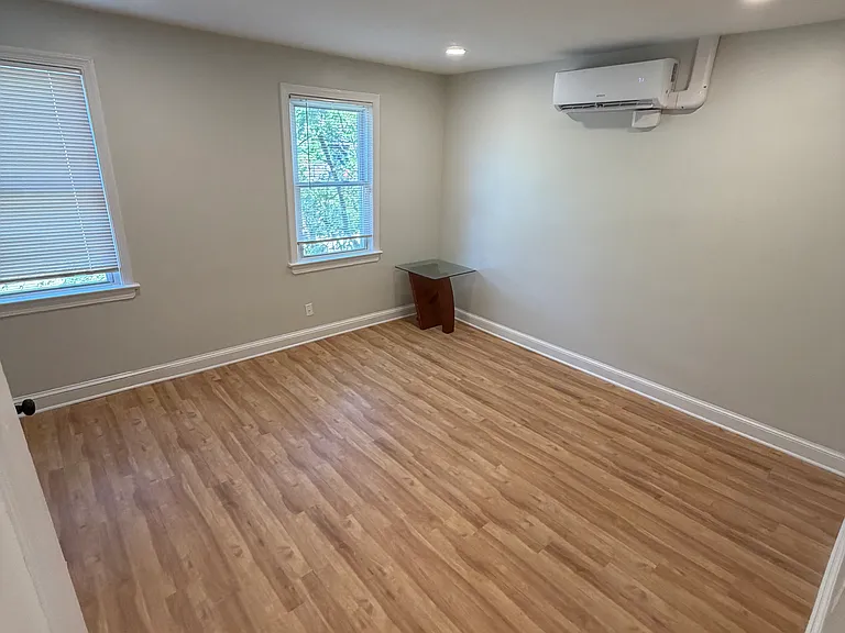 1831 Corcoran St NE #2 — Photo 9