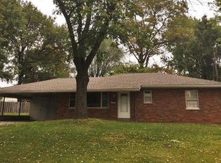 20 Mandalay Dr, Belleville, IL 62221
