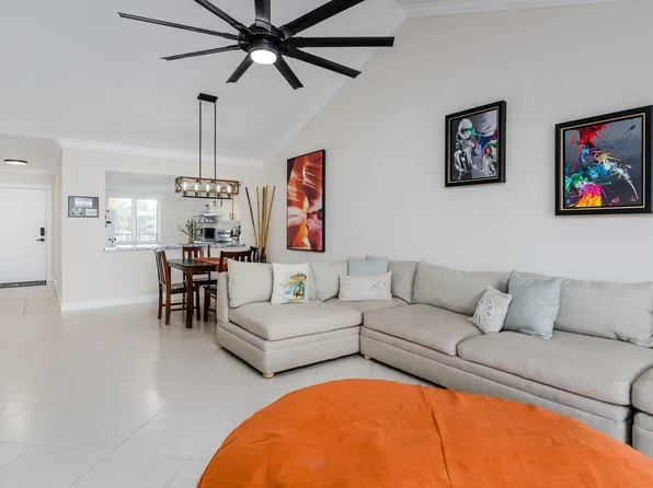 5697 Rattlesnake Hammock Rd #C-201, Naples, FL 34113