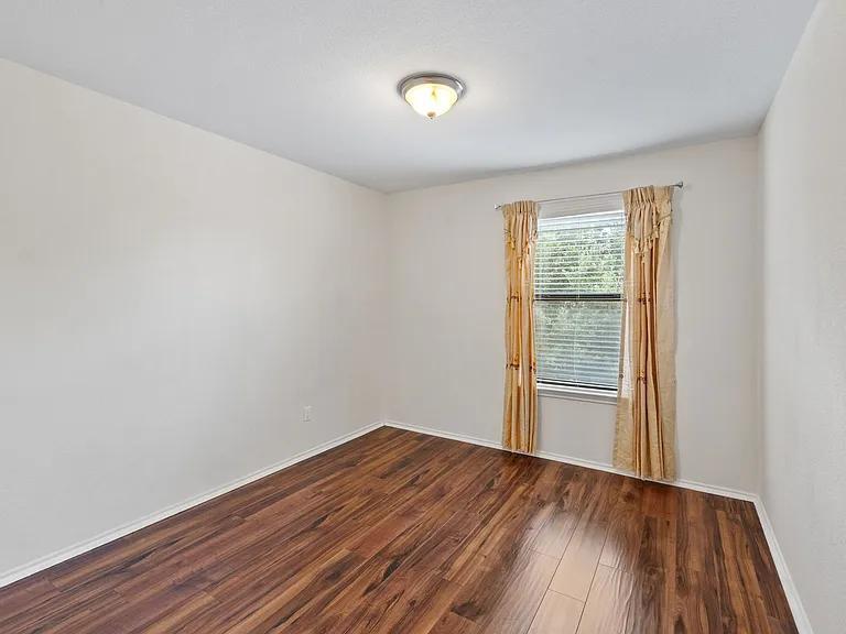 2101 Golden Arrow Ave — Photo 41
