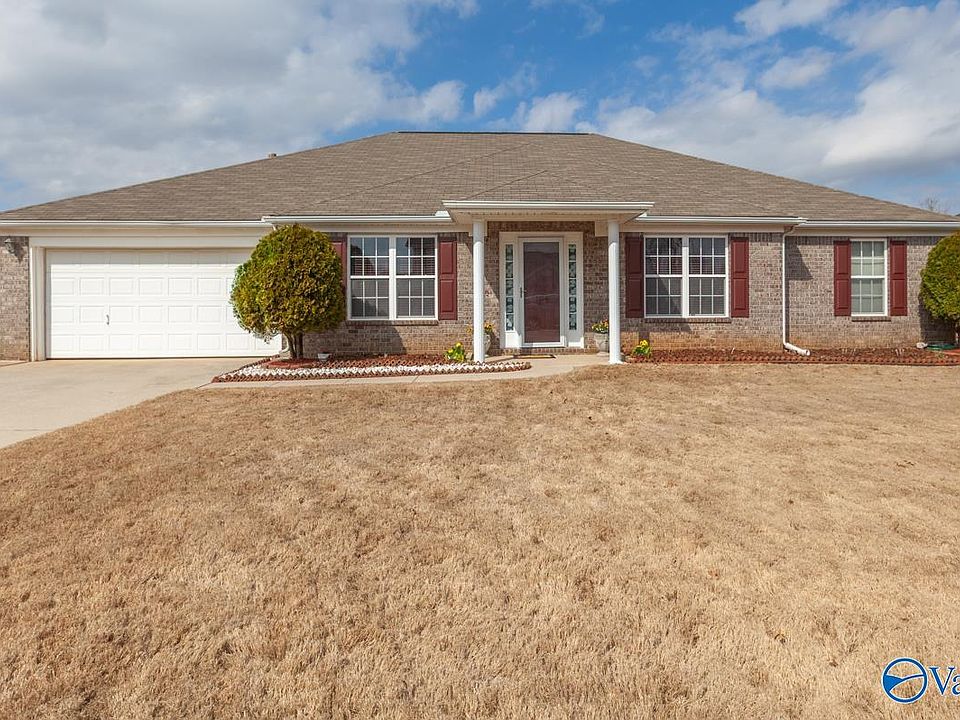 1st image of 104 Tottenham Way