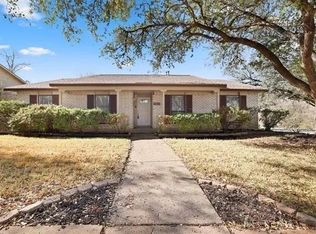 10802 Wallbrook Dr, Dallas, TX 75238