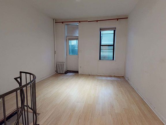 4th image of 342 E 62nd St #4F