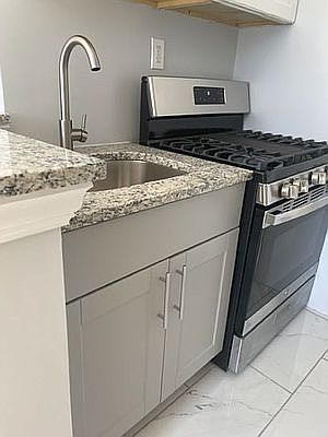3rd image of 761 Saint Nicholas Ave APT 4F
