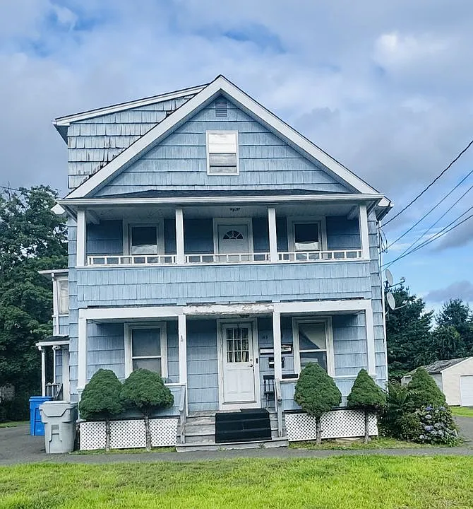 143 Lake Ave