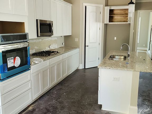 5th image of 14155 Kennewick Rd
