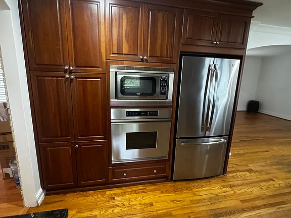 3rd image of 6470 Wright Cir