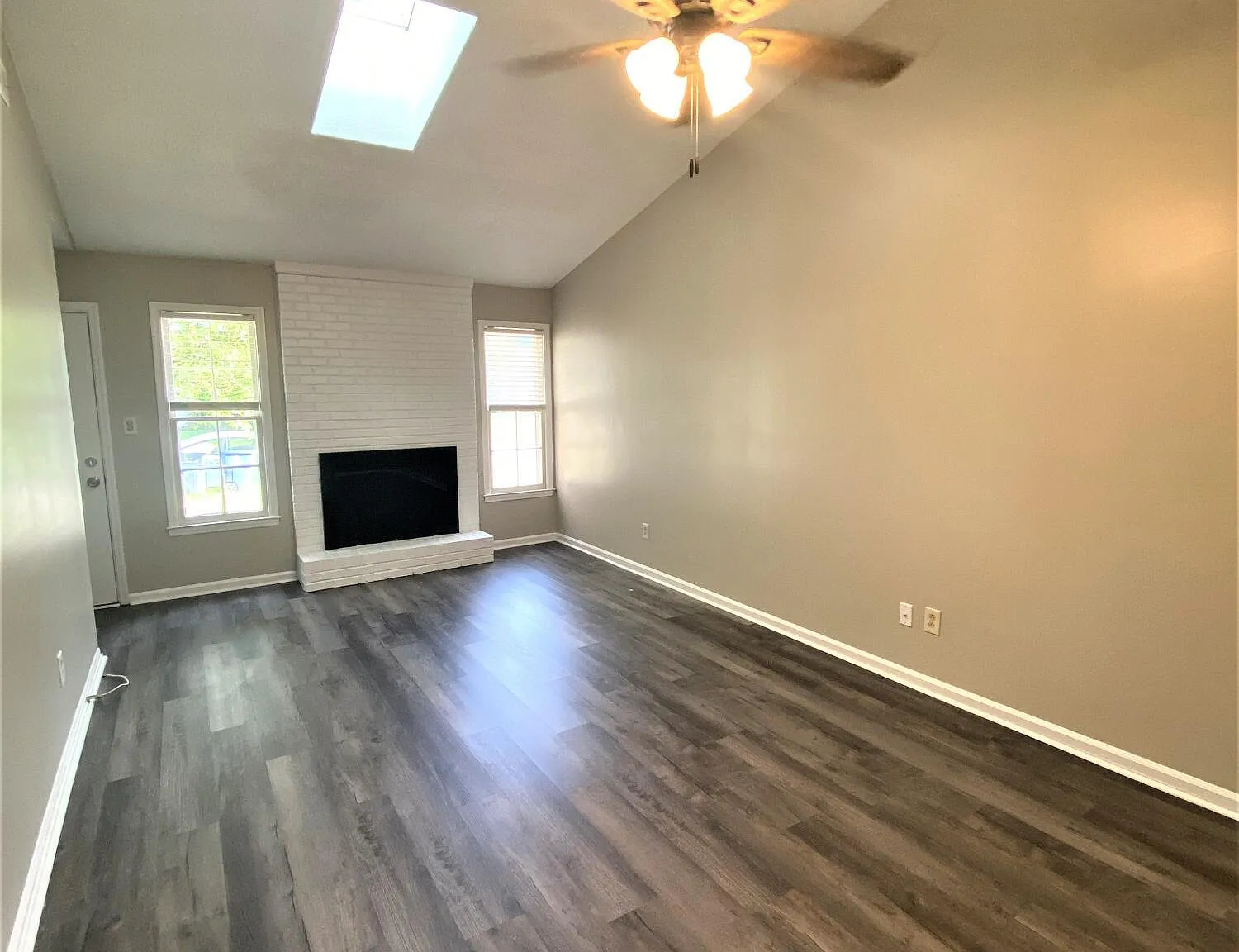 2 bed, 2.0 bath, $1,195 — Photo 2