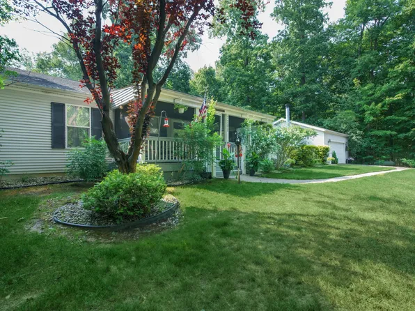 7208 Johnson Rd, Coloma, MI 49038