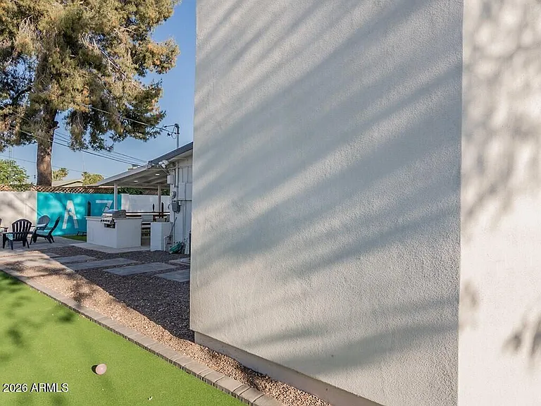 3302 E Turquoise Ave — Photo 43