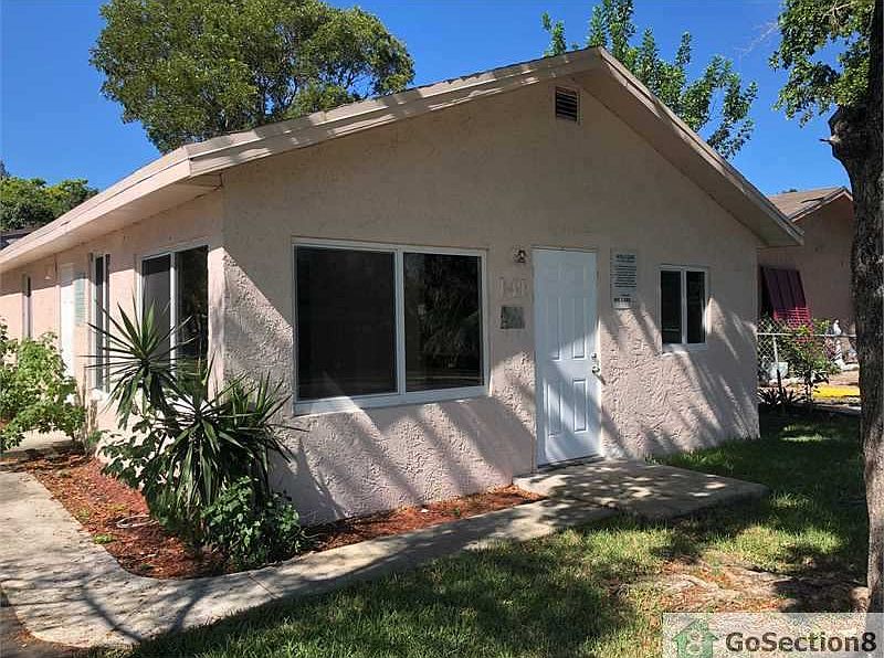 1st image of 141 NW 10th St #1