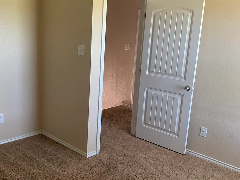 935 Brookview Dr #A — Photo 14