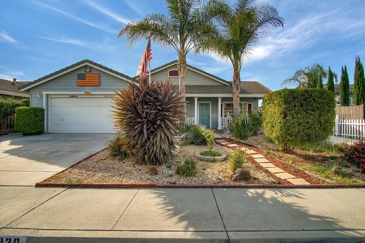 920 Capitola Dr photo 1