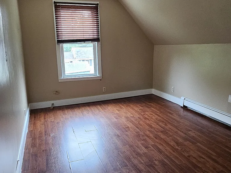 88 E Valentine St #2 — Photo 10