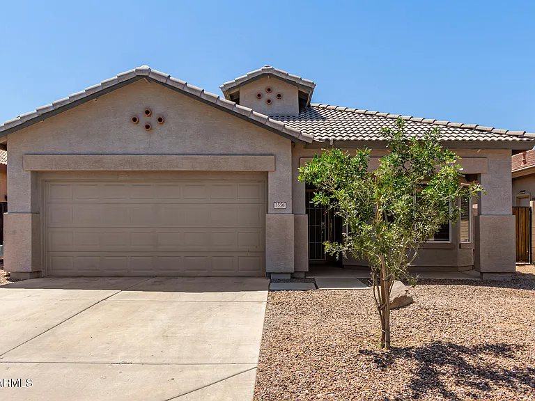 3556 N 143rd Ln — Photo 2