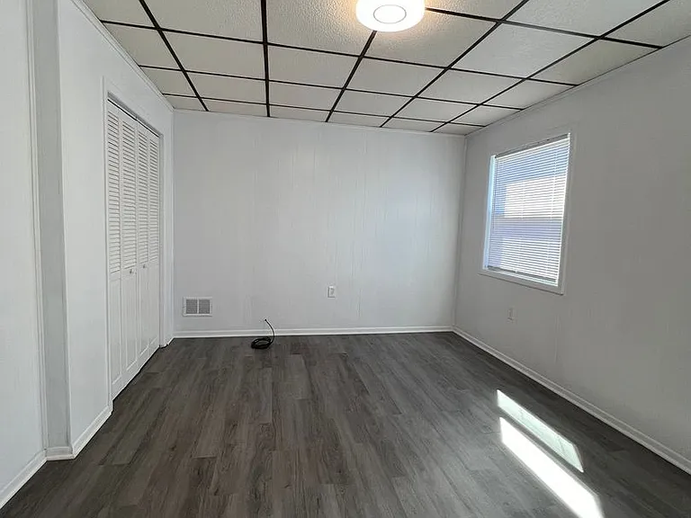 248 W 9th Ave — Photo 10