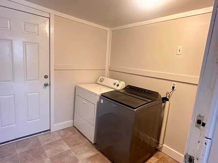 420 Lakeview Ave — Photo 17