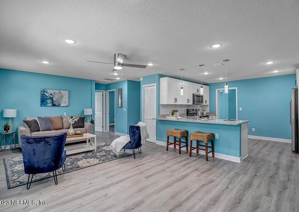 1st image of 8030 BANVILLE Drive