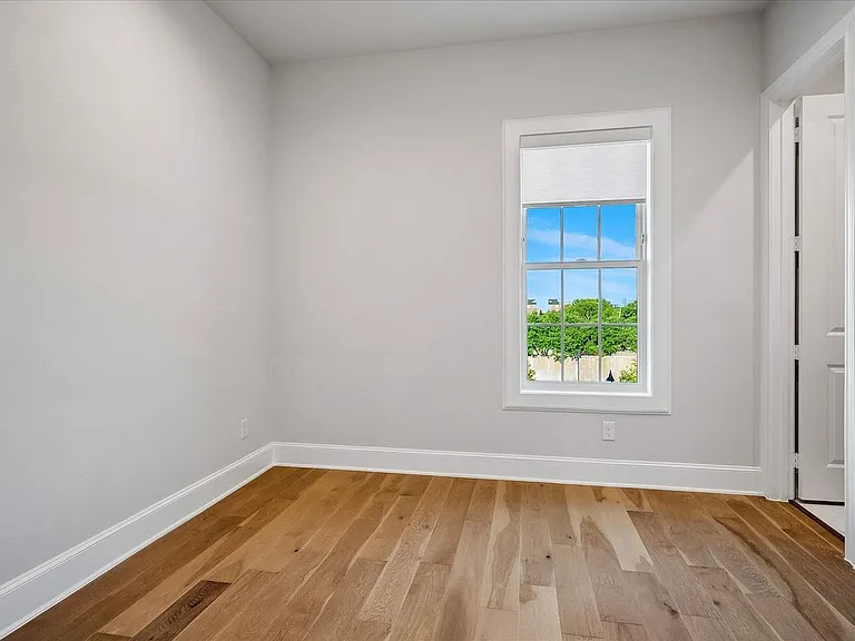 6005 Laurel Ln — Photo 29