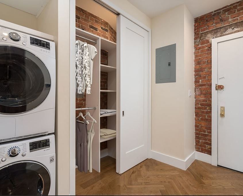 1st image of 921 Washington Ave #539