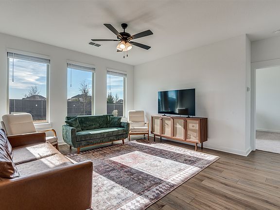 4th image of 3533 Redbud Flower Trail Pr