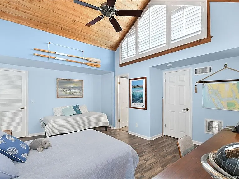 324 NE Golfview Cir #324 — Photo 31