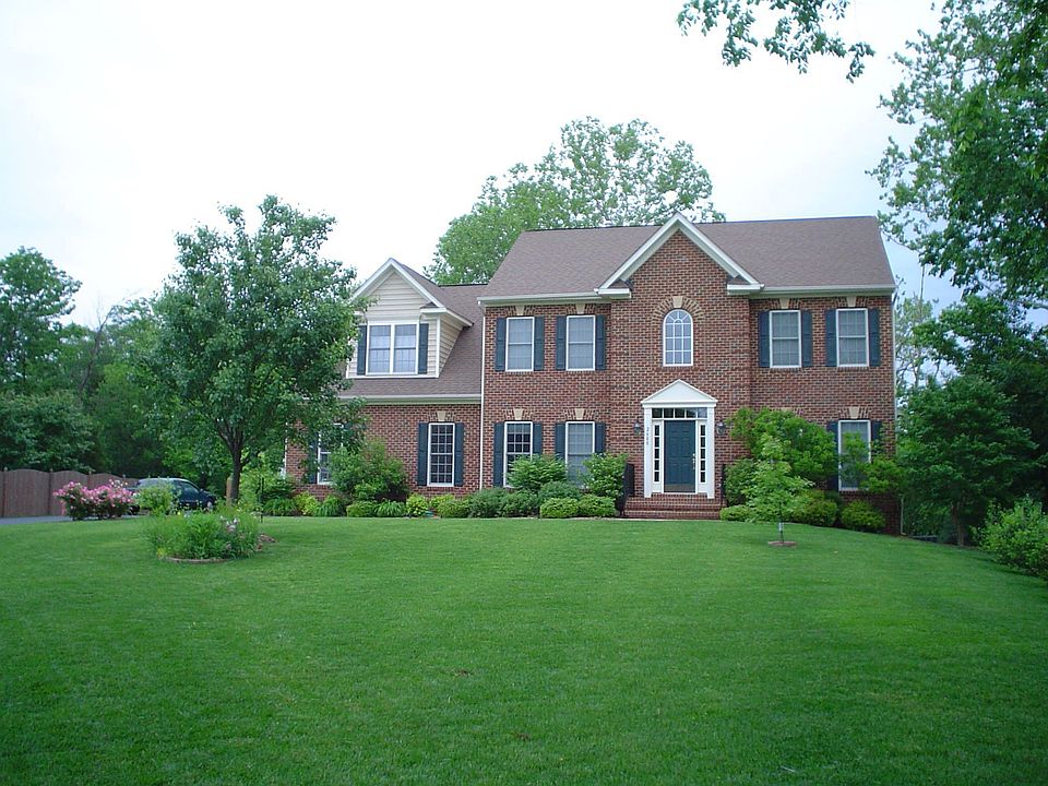 1st image of 2608 Glendas Way
