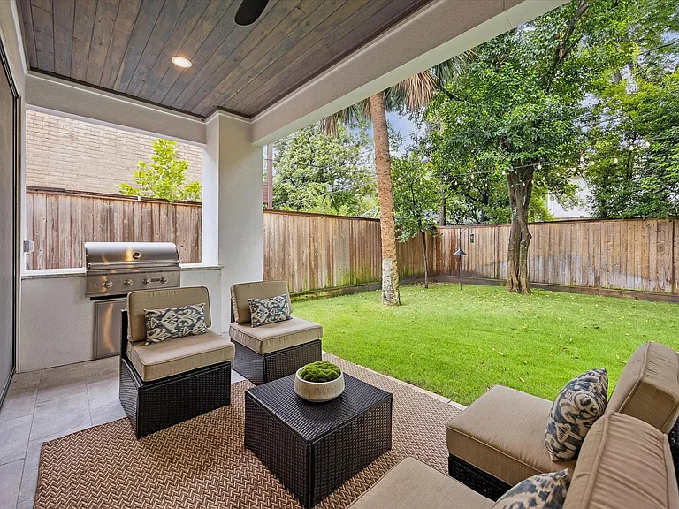 3020 University Blvd — Photo 30