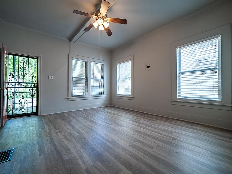 35 S Rembert St — Photo 14