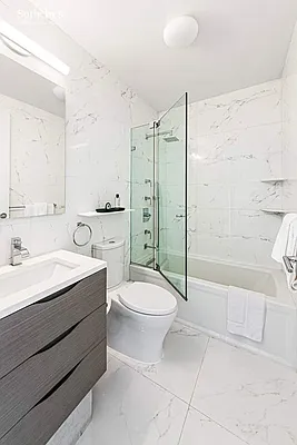 Sold by Sotheby's International Realty | media 7