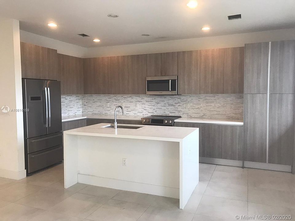 1st image of 7143 NW 102nd Pl