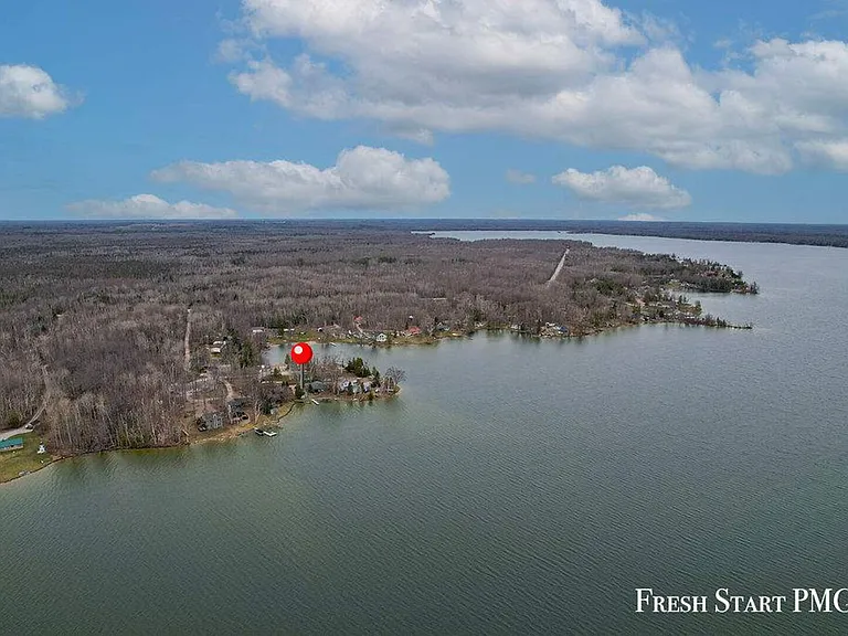 Brothers Bay Rd — Photo 29