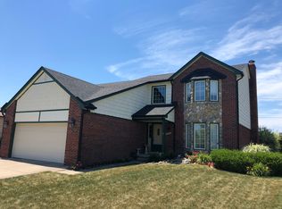 47777 Mount Vesuvius Dr, Macomb, MI 48044