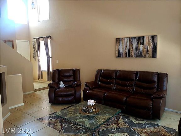 3rd image of 4224 Heller Dr