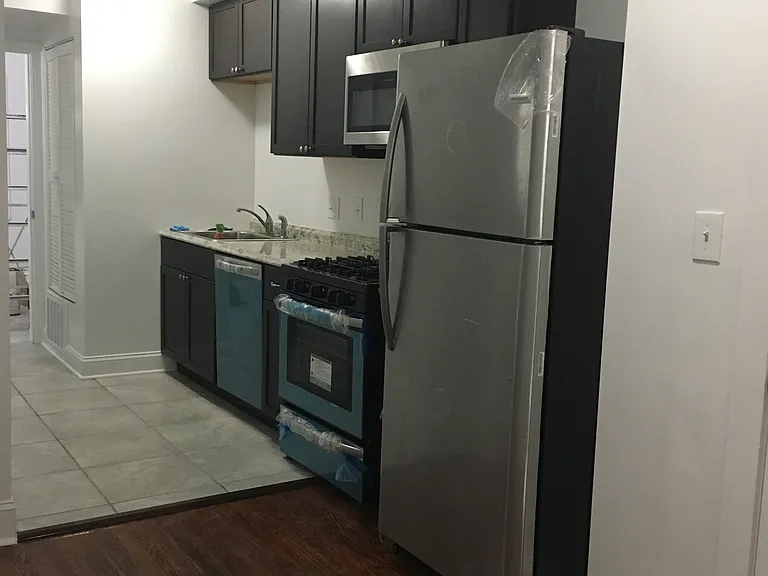 1223 Queen St NE #2 — Photo 10