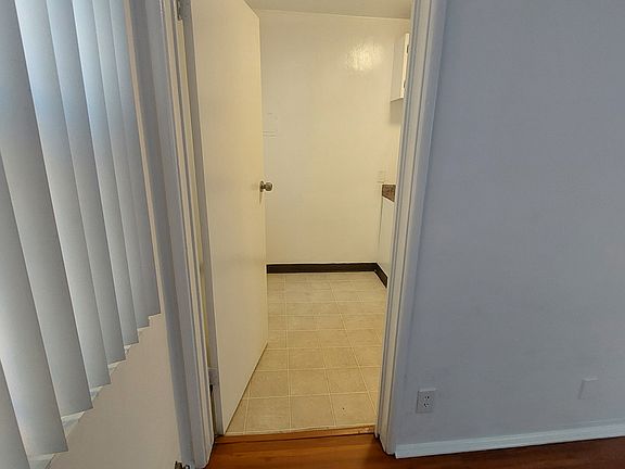 4th image of 1067 N St Andrews Pl APT 24
