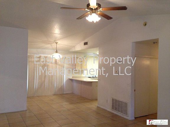 3rd image of 4045 E Alder Ave