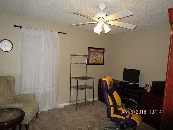 3rd image of 10710 Union Ct