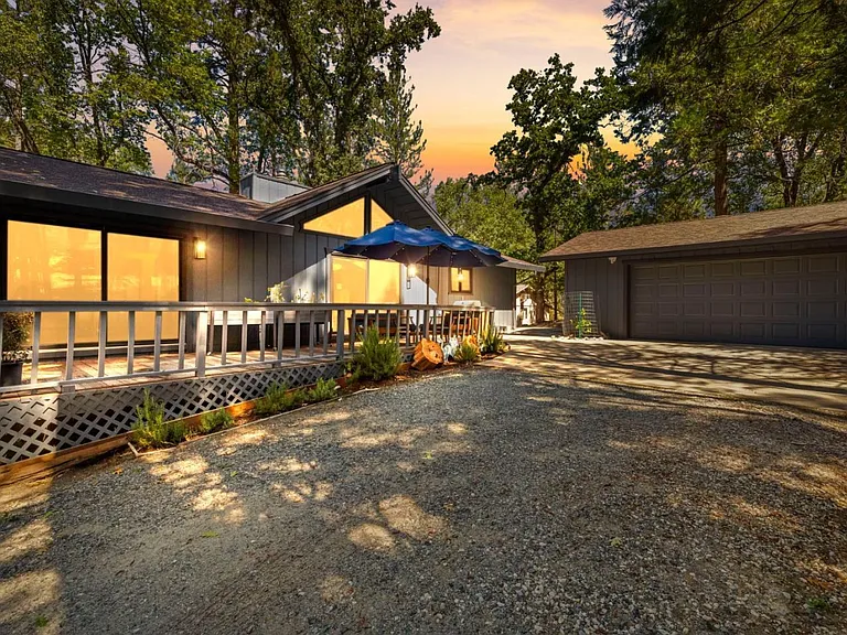 19271 Pine Mountain Dr — Photo 22