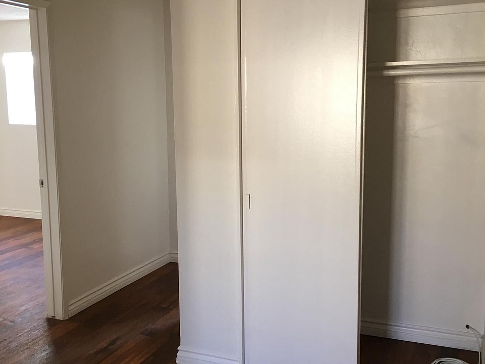 2nd image of 1742 Diamond St APT 9