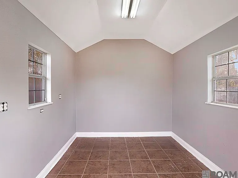 22782 Greencliff Dr — Photo 18