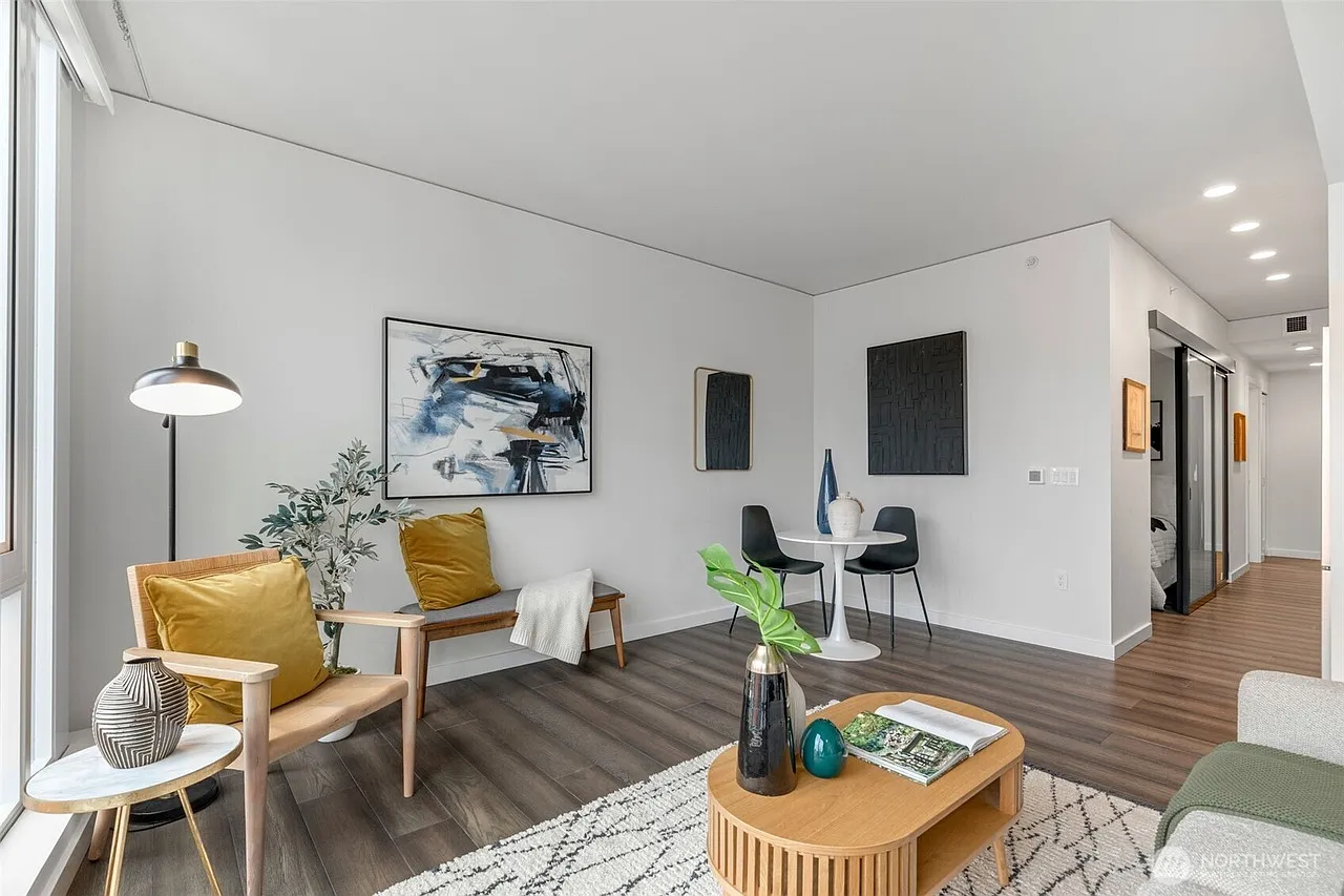 1 bed, 556 sqft, $1,800 — Photo 3